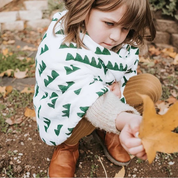 Nightingale Toddler Muslin Blanket - Mountain - Picture 4 of 4